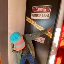 Decoración temática Danger Zombie Area
